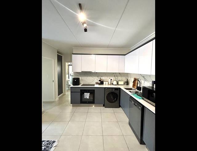 2 BEDROOM PROPERTY TO RENT IN THE HUNTSMAN